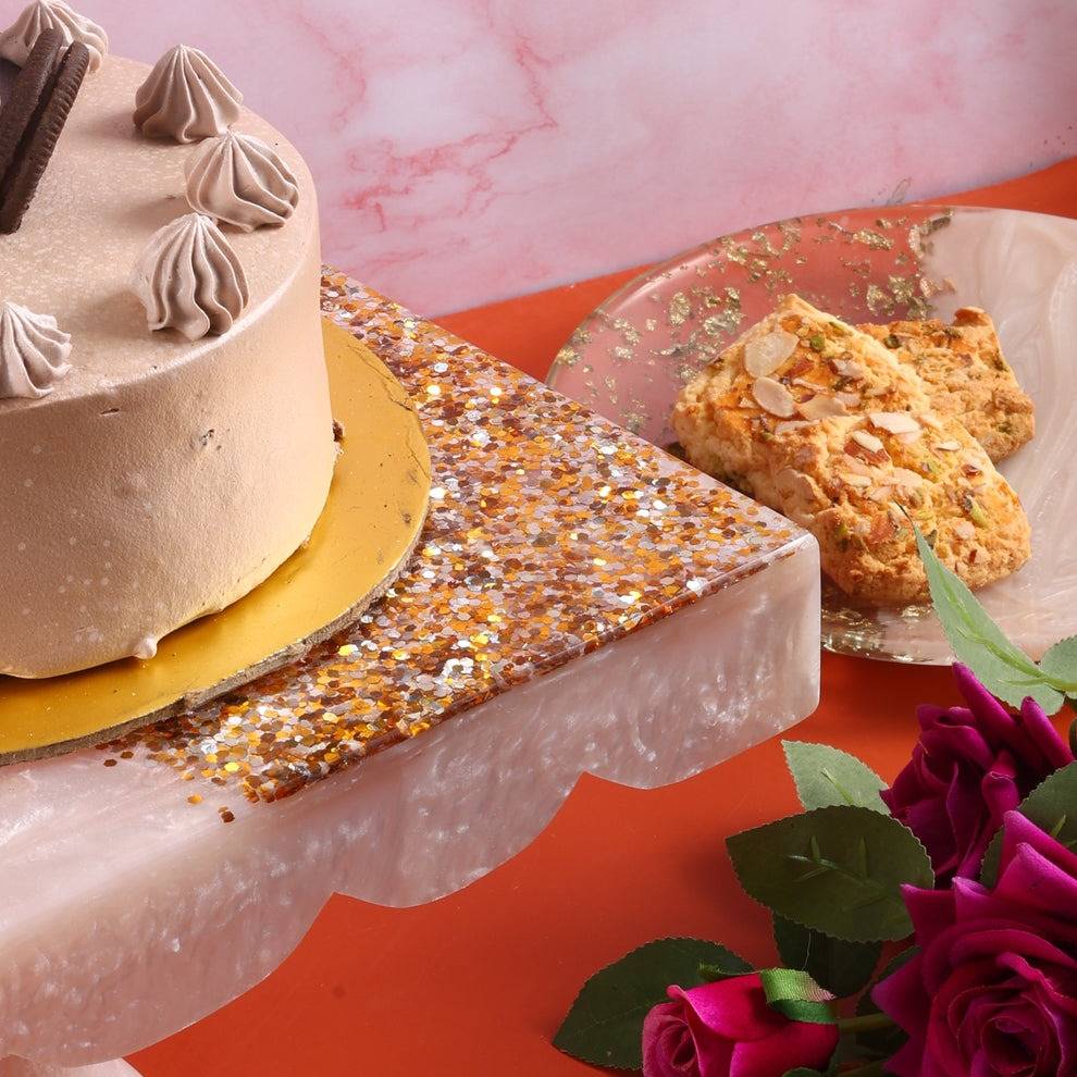 Square Resin Cake Stand with Spatula