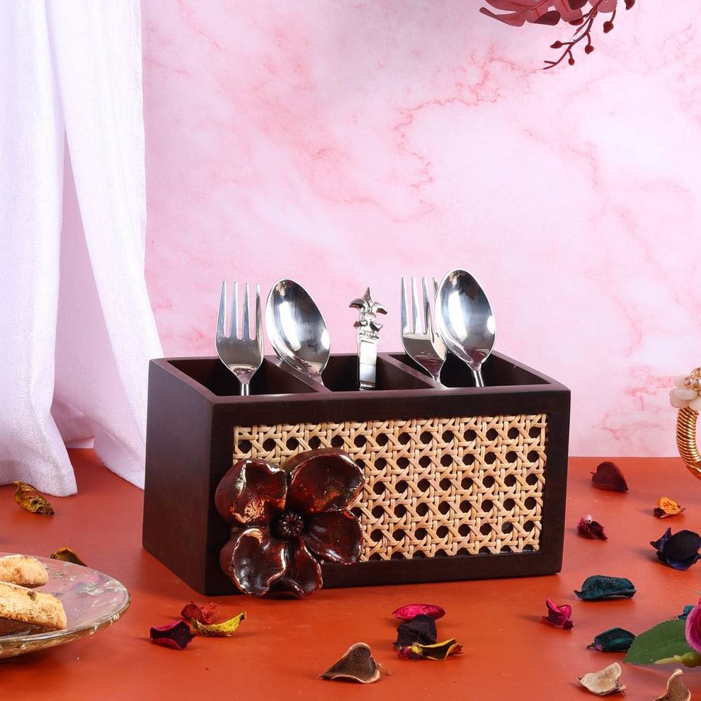 Wicker Floral Utensil Holder