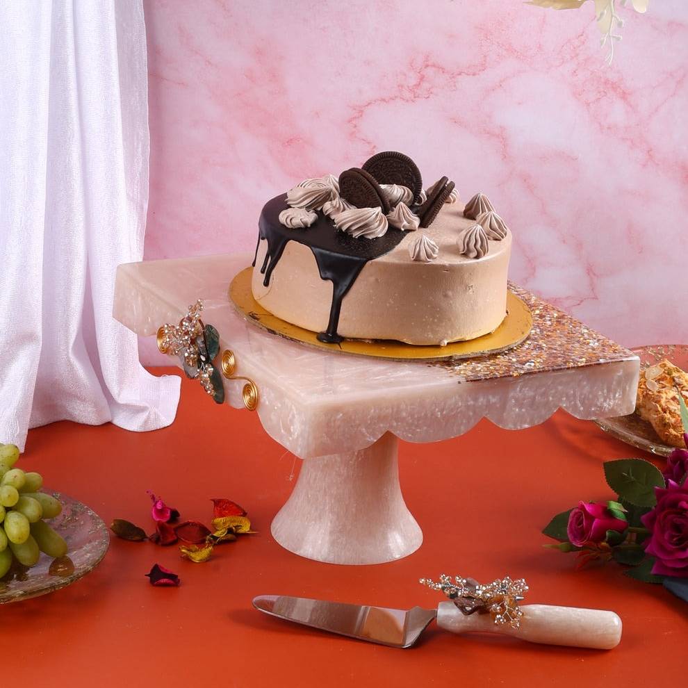Square Resin Cake Stand with Spatula