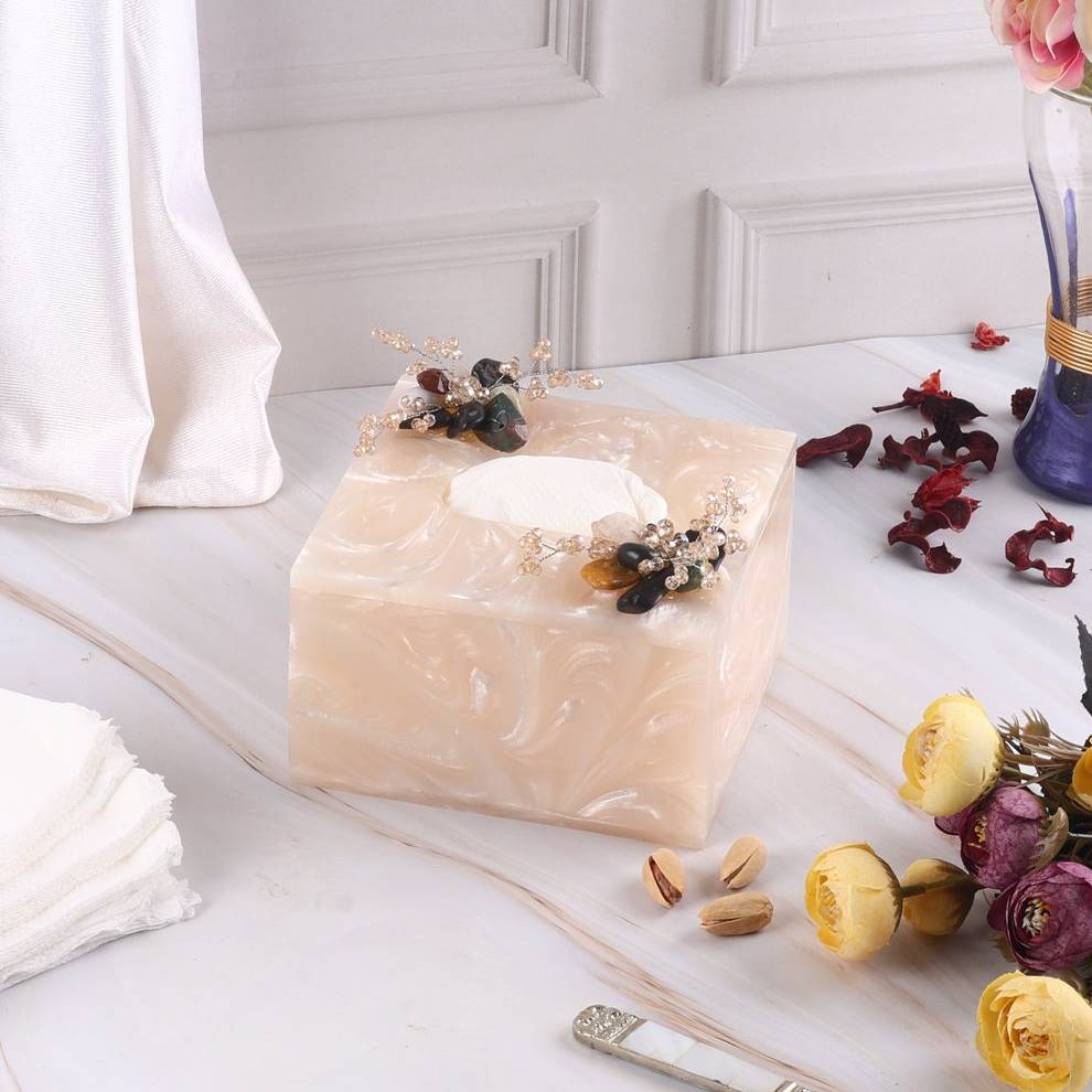 Square tissue box