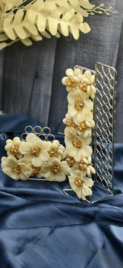 Tissue & Towel Stand